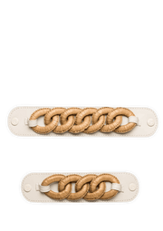 Frontalansicht auf neutralem Hintergrund des Produktes Raffia Chain in der Farbe Crema