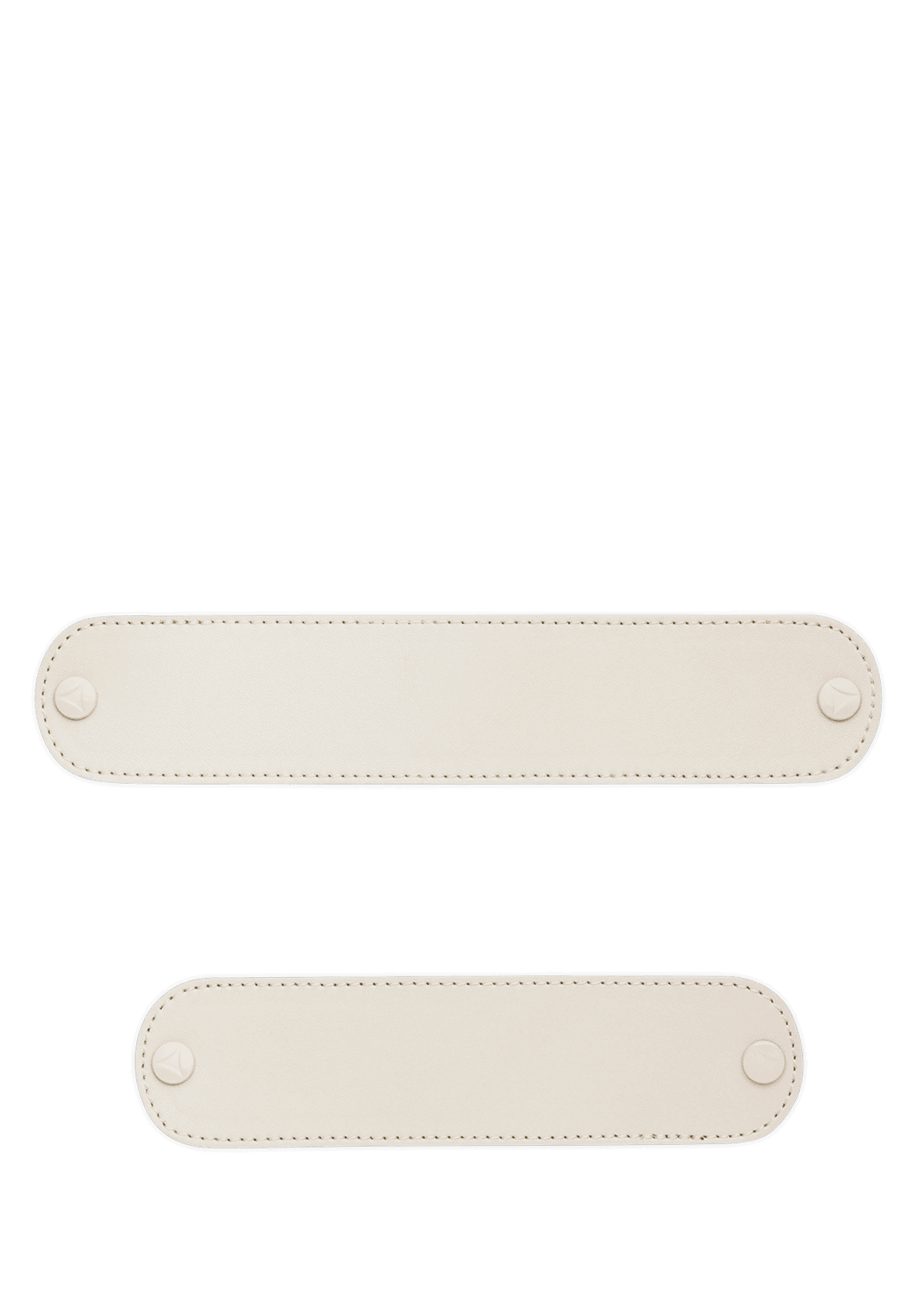 Frontalansicht auf neutralem Hintergrund des Produktes All Plain in der Farbe Crema