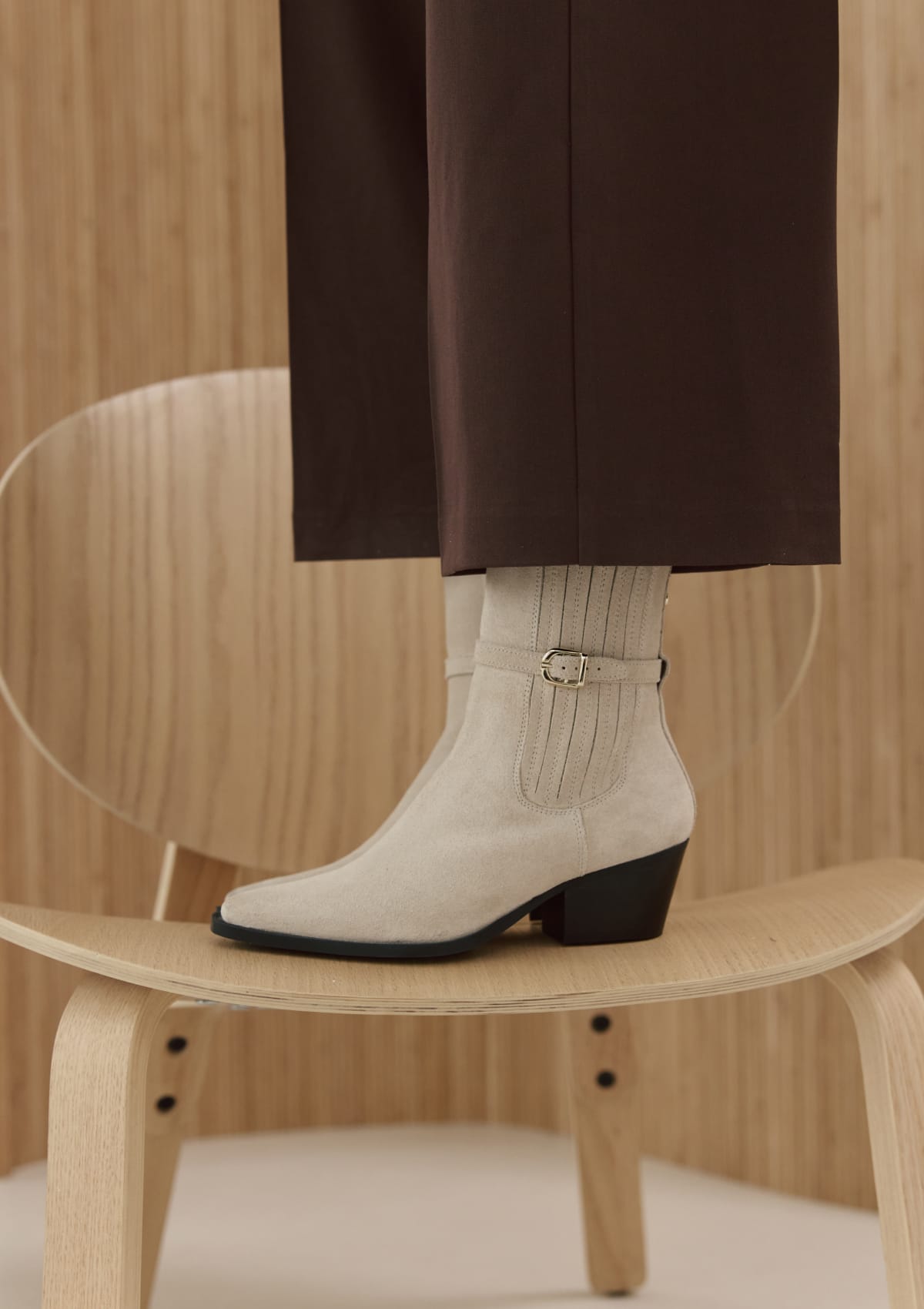 Western Chic - Crema