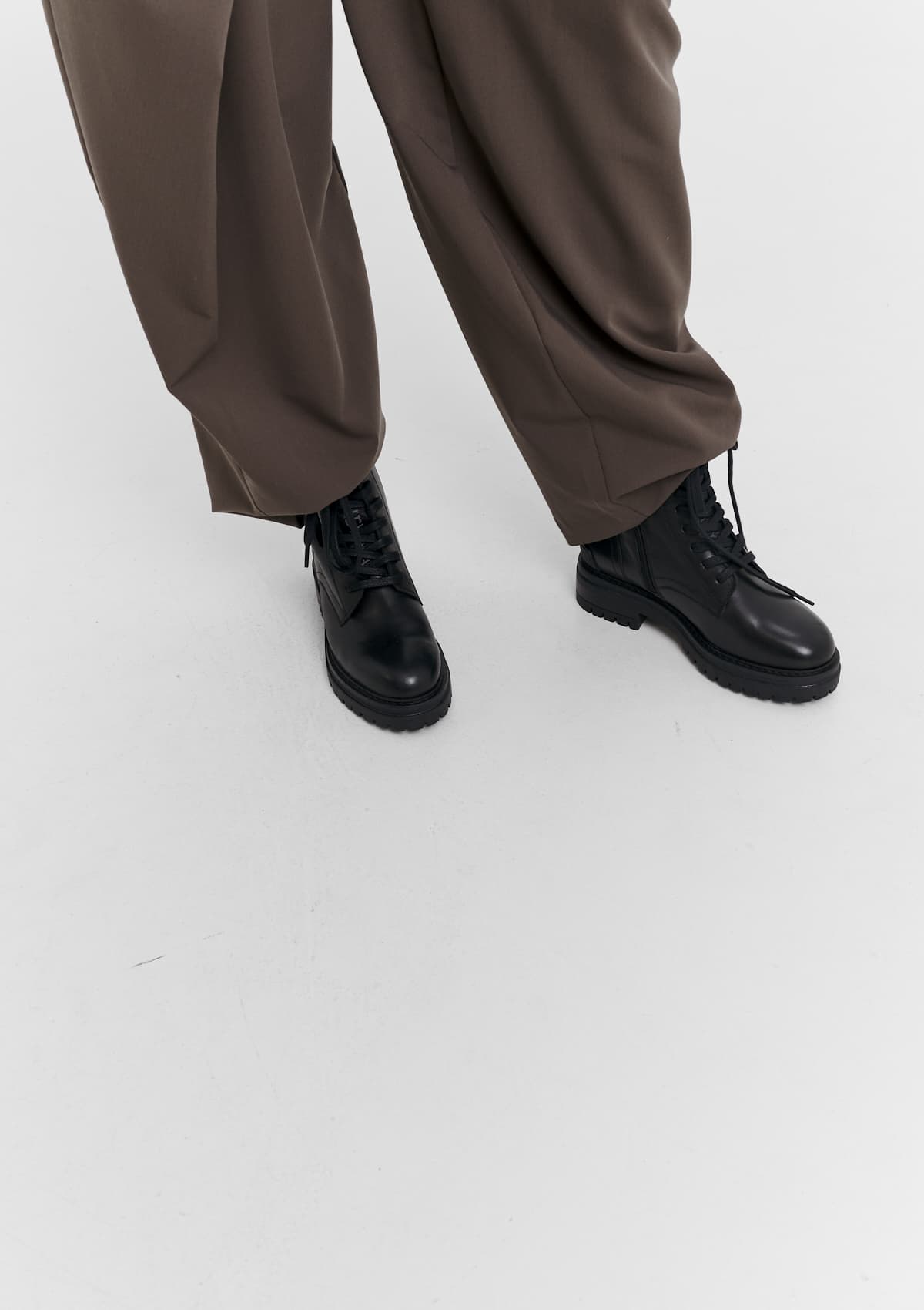 Signature Boot - Black